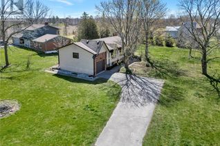 Detached House for Sale, 560 Westover Road, Dundas, ON