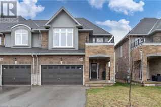 Freehold Townhouse for Sale, 33 Pinot Crescent, Hamilton, ON