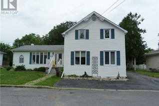 Property for Sale, 61 Emma Street, Chesterville, ON