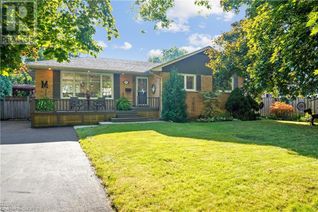 Detached House for Sale, 486 Lees Lane, Oakville, ON