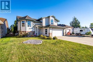 Detached House for Sale, 25 Regent Close, Lacombe, AB