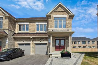 Semi-Detached House for Sale, 68 Boiton St, Richmond Hill, ON