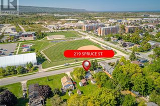 Bungalow for Sale, 219 Spruce Street, Collingwood, ON