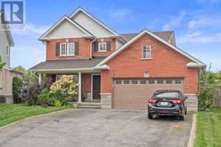 Detached House for Sale, 1905 Clearwater Court, Oshawa (Samac), ON