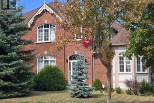 Freehold Townhouse for Sale, 504 Bartholomew Drive, Newmarket (Summerhill Estates), ON