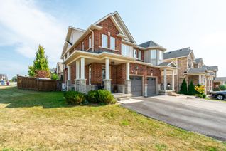 Semi-Detached House for Sale, 82 Cole St, Hamilton, ON