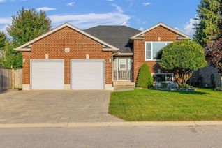 Detached House for Sale, 98 Laura Lane, Strathroy-Caradoc, ON