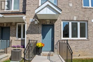 Condo Townhouse for Sale, 75 Weldrick Road #104, Richmond Hill (Observatory), ON