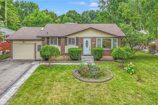 Detached House for Sale, 543 Glen Forrest Boulevard, Waterloo, ON