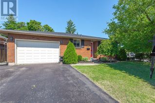 Bungalow for Sale, 4 College Park Drive, Welland, ON