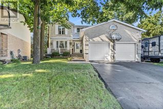 Detached House for Sale, 914 Rowantree Crescent, Kingston, ON