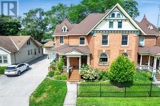 Semi-Detached House for Sale, 423 King Street West, Chatham, ON