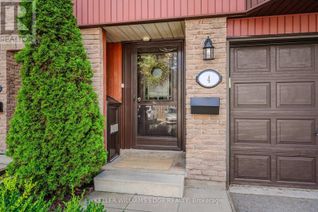 Townhouse for Sale, 2 Worton Avenue, Guelph (West Willow Woods), ON