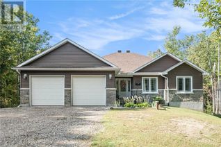 Bungalow for Sale, 1523 Garden Of Eden Road, Renfrew, ON