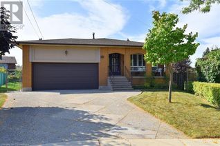 Detached House for Sale, 20 Stella Court, Hamilton, ON