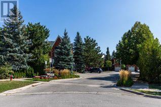 Townhouse for Sale, 2004 Glenada Drive #24, Oakville (Iroquois Ridge North), ON