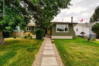 House for Sale, 16 Macewan Place, Carstairs, AB