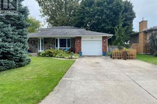 Backsplit for Sale, 35 Parkwood Drive, Chatham, ON