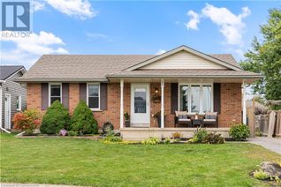 Detached House for Sale, 39 Country Club Road, Cayuga, ON