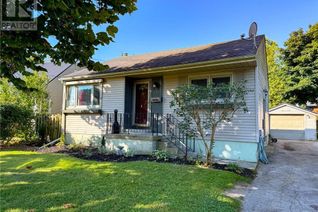 Detached House for Sale, 118 Orchard Avenue, Simcoe, ON