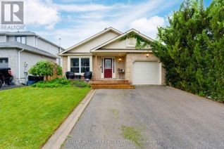 Detached House for Sale, 16 Gosney Crescent W, Barrie (Painswick North), ON