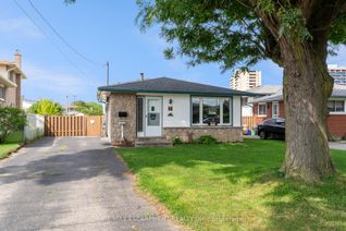 Backsplit for Sale, 63 Honeywell Dr, Hamilton, ON