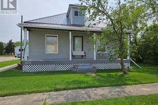 Detached House for Sale, 602 Railway Avenue, Bienfait, SK