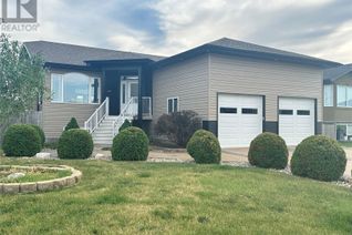 Detached House for Sale, 978 Slezak Crescent, Weyburn, SK