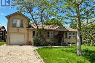 Detached House for Rent, 20 Paperbirch Drive, Toronto (Banbury-Don Mills), ON