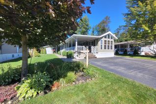 Bungalow for Sale, 127 Madawaska Tr, Wasaga Beach, ON