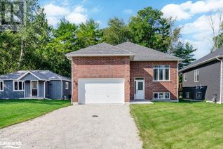 Detached House for Sale, 14 56th Street S, Wasaga Beach, ON