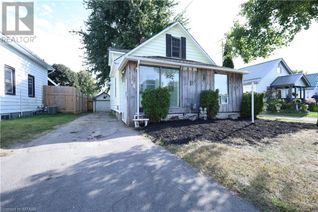 Detached House for Sale, 114 Ann Street, Delhi, ON