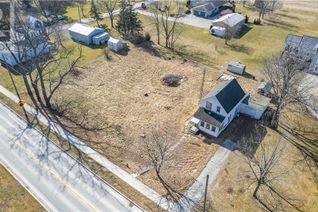 Semi-Detached House for Sale, 9613 Currie Road, Wallacetown, ON