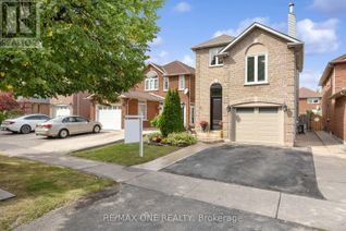 Detached House for Sale, 30 Elmpark Court, Richmond Hill (Devonsleigh), ON