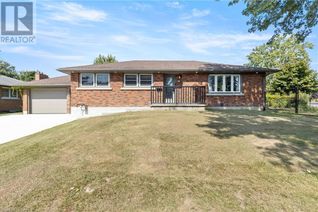 Detached House for Sale, 32 Ridgewood Drive, Welland, ON