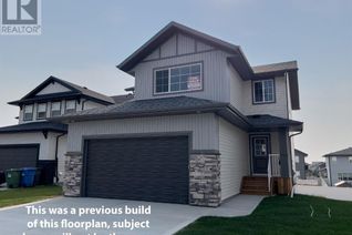 Detached House for Sale, 4406 53 Street, Rocky Mountain House, AB