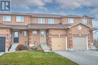 Townhouse for Sale, 14 Mccausland Court, Barrie (Holly), ON