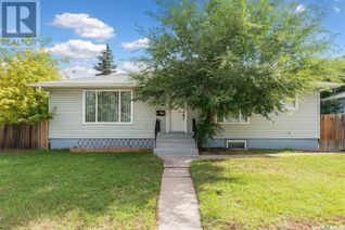 Bungalow for Sale, 1805 Clarence Avenue S, Saskatoon, SK