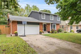 Detached House for Sale, 35 Cedarwoods Crescent, Chatham, ON