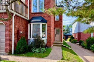 Townhouse for Sale, 10 Shoreline Drive, Bracebridge, ON