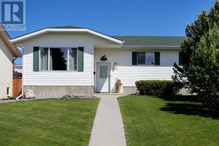 Bungalow for Sale, 5417 53 Street, Camrose, AB