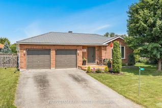 Detached House for Sale, 26 Burton Cres, Springwater, ON