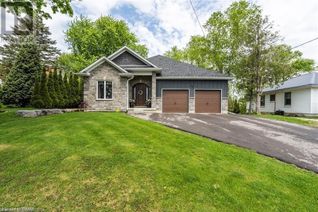 Detached House for Sale, 34 North Street W, Tillsonburg, ON