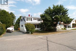 House for Sale, 44 Central Avenue, Elliot Lake, ON