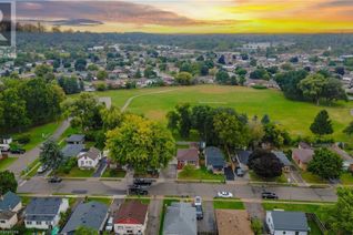 House for Sale, 52 Elmwood Avenue, Cambridge, ON