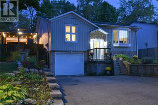 Detached House for Sale, 4 Joya Place, Dundas, ON