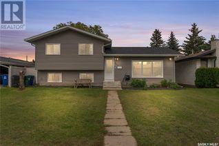 Detached House for Sale, 110 Shaftsbury Place, Saskatoon, SK