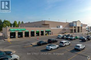 Property, 2900 Steeles Avenue E, Markham (German Mills), ON