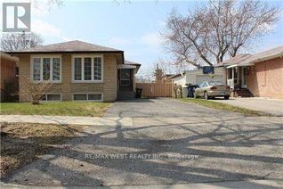 Detached House for Rent, 8 Alhart Drive #Main, Toronto (Thistletown-Beaumonde Heights), ON