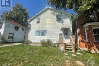 Duplex for Sale, 72 William Street E, Smiths Falls, ON